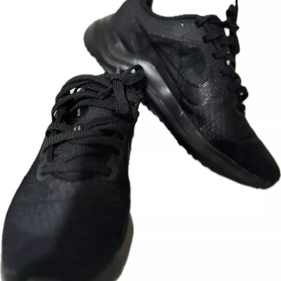 Nike Women’s Black/Smoked Grey Running Shoes 5.5 Size Downshifter 12 DD9294-0025 - Picture 4 of 8